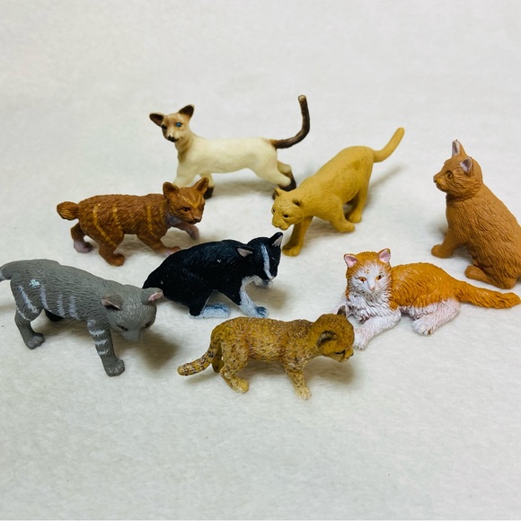 2” Safari Ltd Cat Figures Vintage - Moden Mini Kitties - Picture 1 of 8